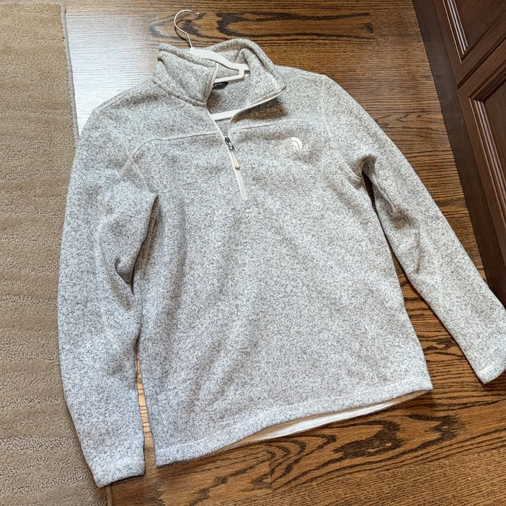 The North Face‎ Half-Zip Fleece Pullover